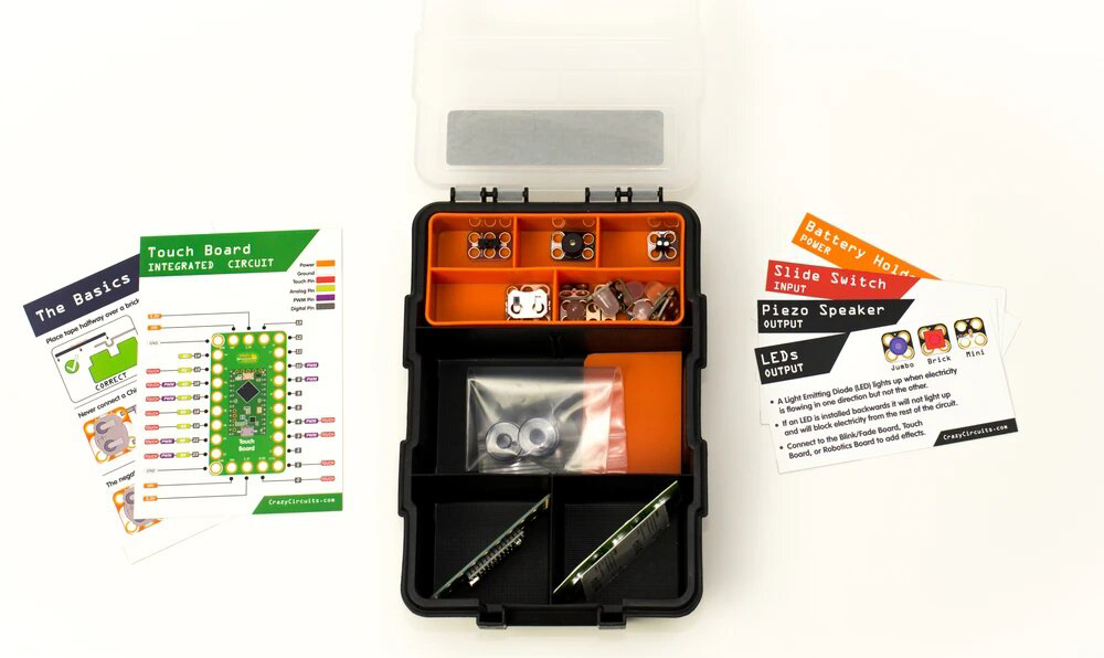 Crazy Circuits Deluxe Sewing Kit - Click to Enlarge