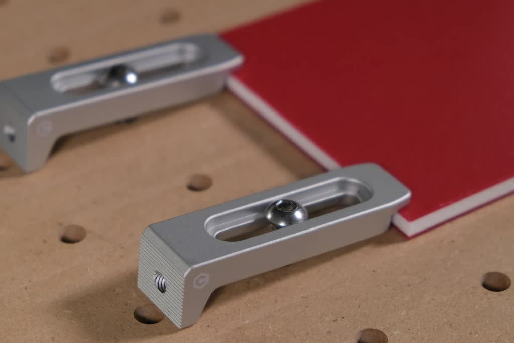 Carbide3D Gator Zahnklemmen (Aluminium) - Zum Vergrößern klicken