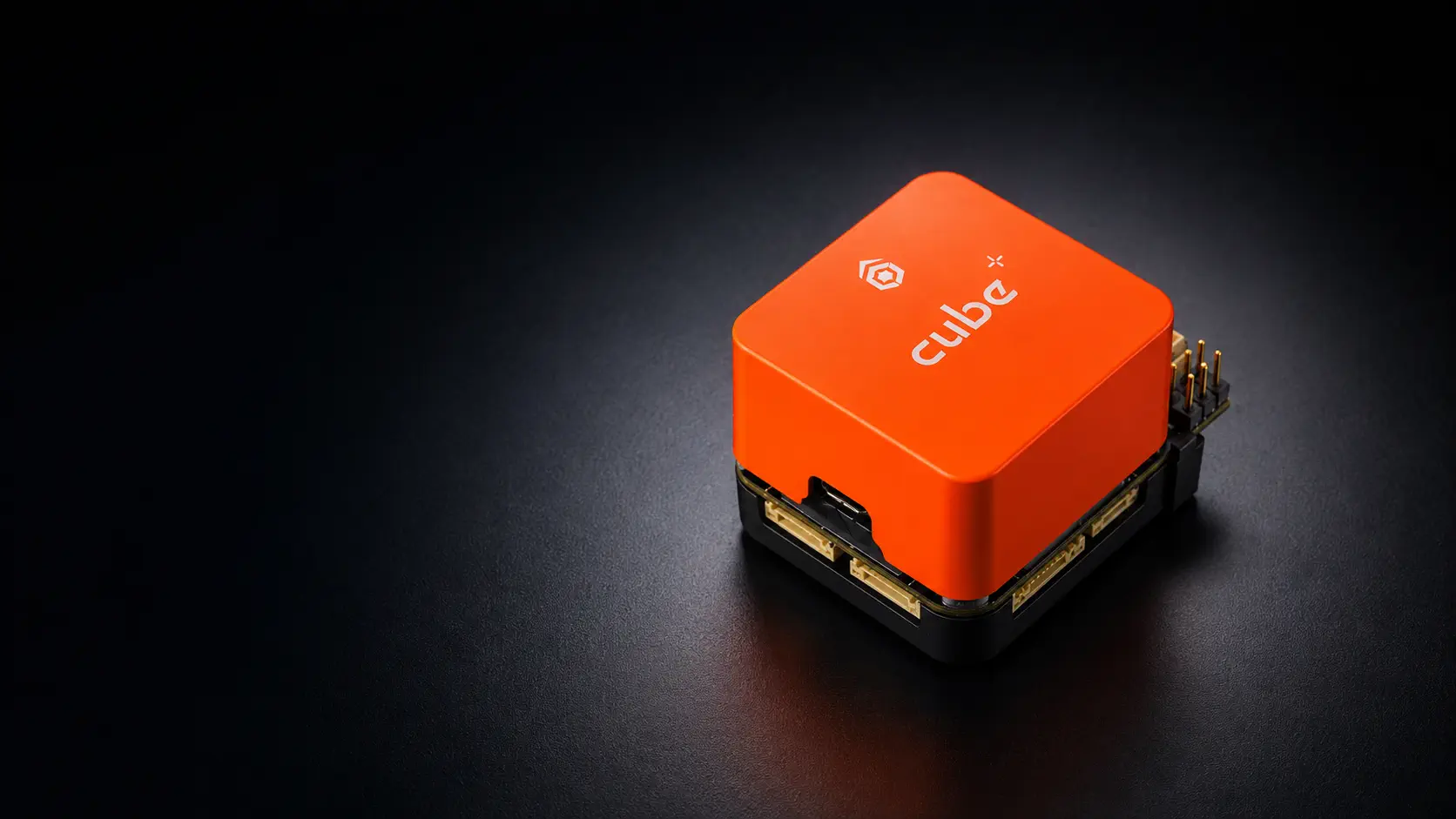 Carte Porteuse Mini CubePilot montrant le connecteur de module DF17 et les ports JST-GH