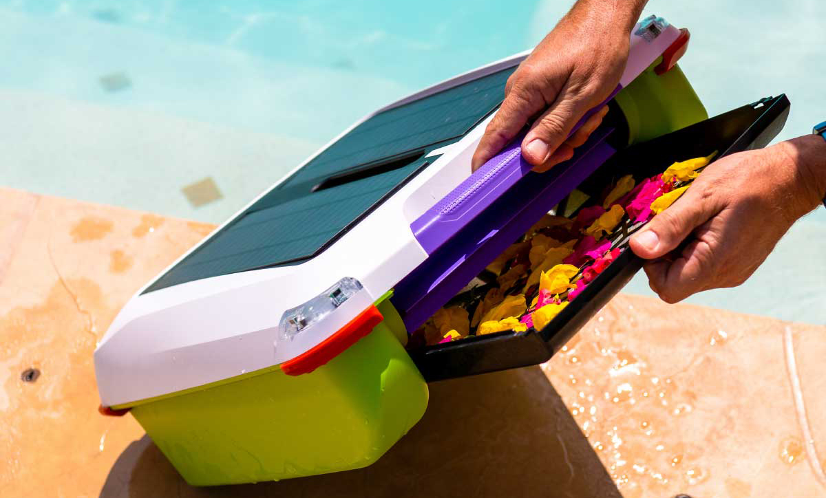 Robot nettoyeur automatique de piscine Solar-Breeze Ariel - Cliquez pour agrandir