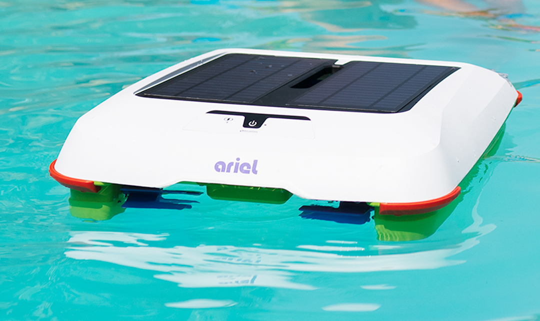Robot nettoyeur automatique de piscine Solar-Breeze Ariel - Cliquez pour agrandir
