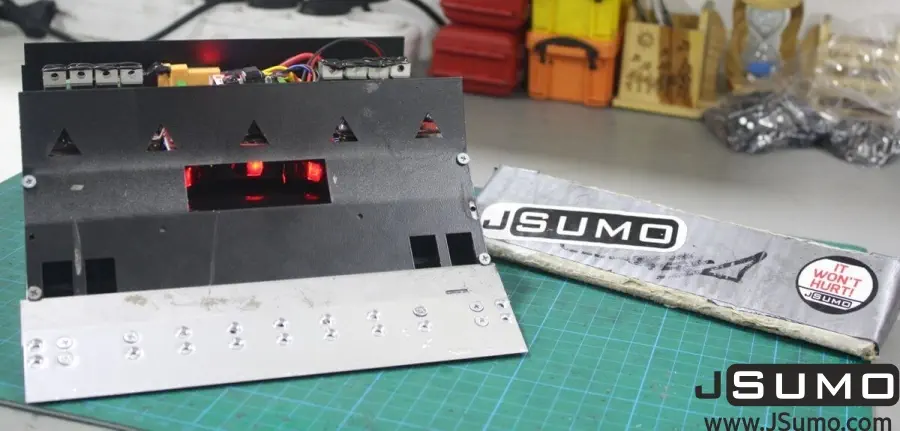 Kit Mecánico del Robot de Sumo GZERO (Sin Electrónica) - Haga Clic para Ampliar