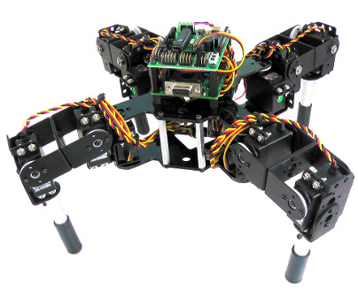 Robot Andante Cuadrúpedo Simétrico Lynxmotion SQ3U – Haga clic para ampliar