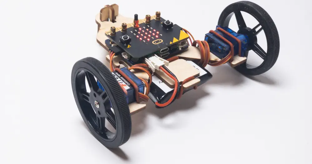 Wheel:Bit de MakeKit c/ micro:bit