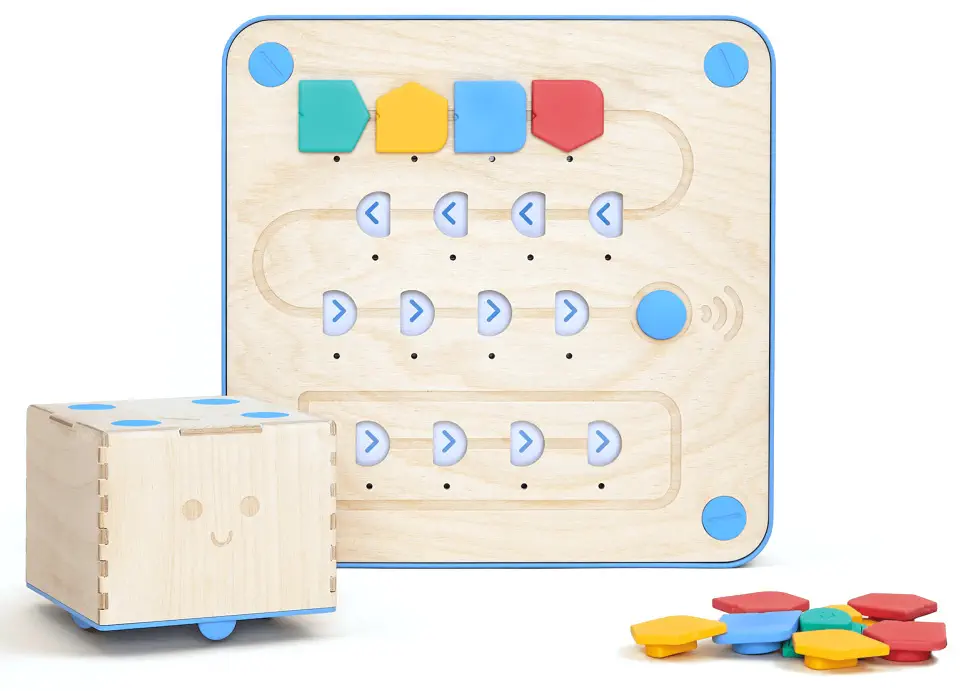 Cubetto Robot éducatif 2WD + Interface de codage avec pack d'aventure - Cliquez pour agrandir