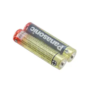Panasonic piles alcalines 2x AAA 1,5 V (LR03XWA/2SB)