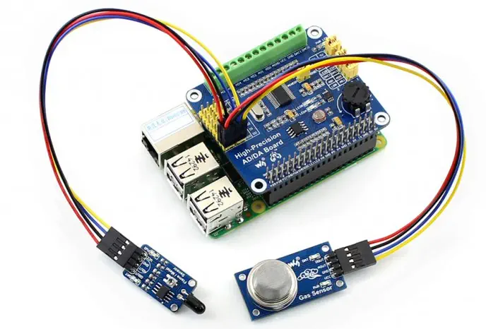 Raspberry Pi High-Precision AD/DA Expansion Board